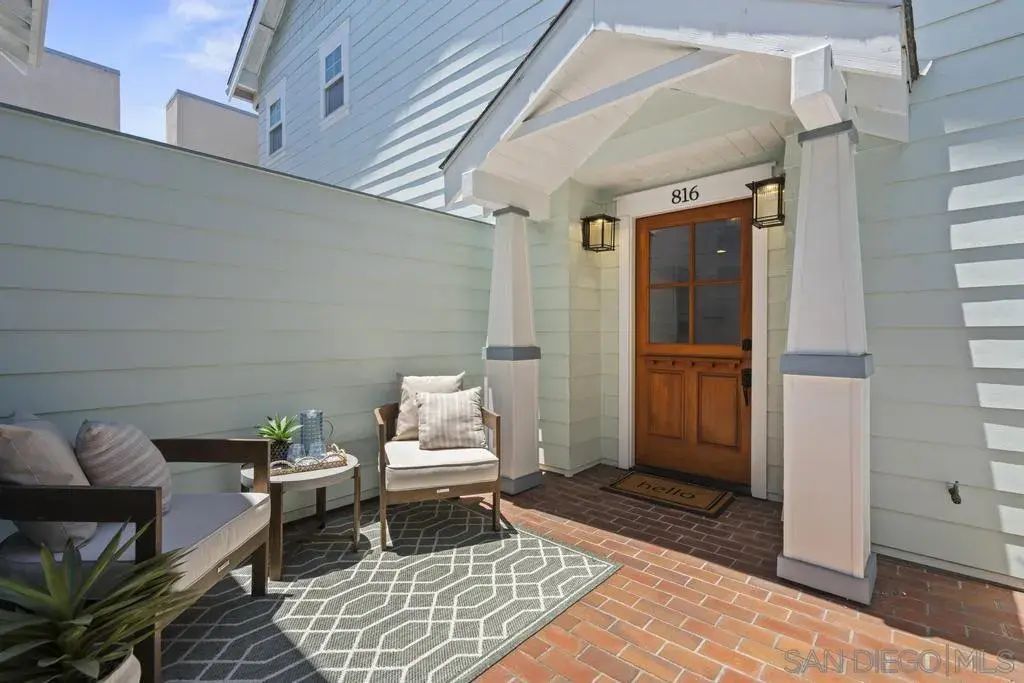 816 F, Coronado