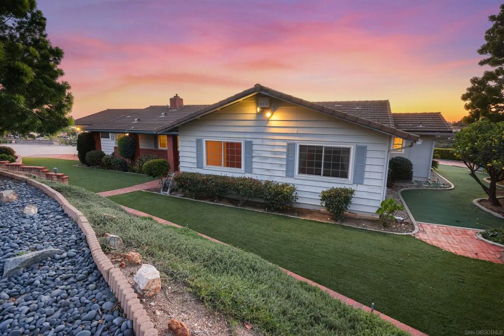 9515 Bonnie Lynn Way, La Mesa