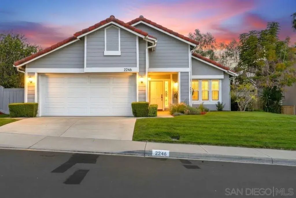 2246 Shadyridge Ave, Escondido