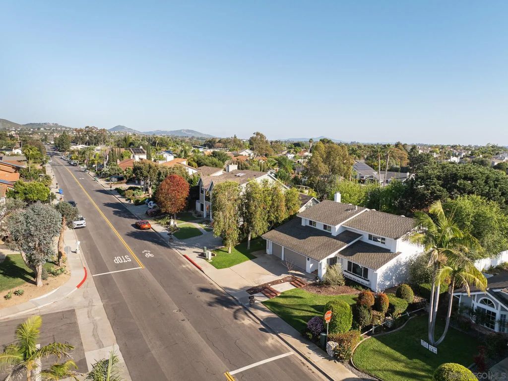 2927 Levante St, Carlsbad