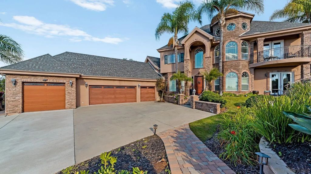 2270 Summit Drive, Escondido