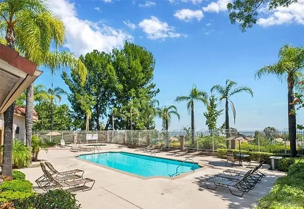 2275 Del Mar Way 306, Corona