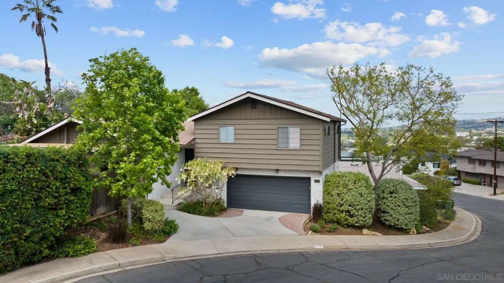 3960 Apore St, La Mesa