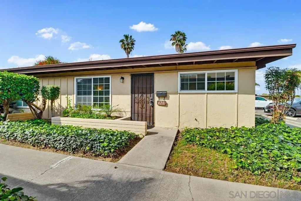 626 J Street 37, Chula Vista