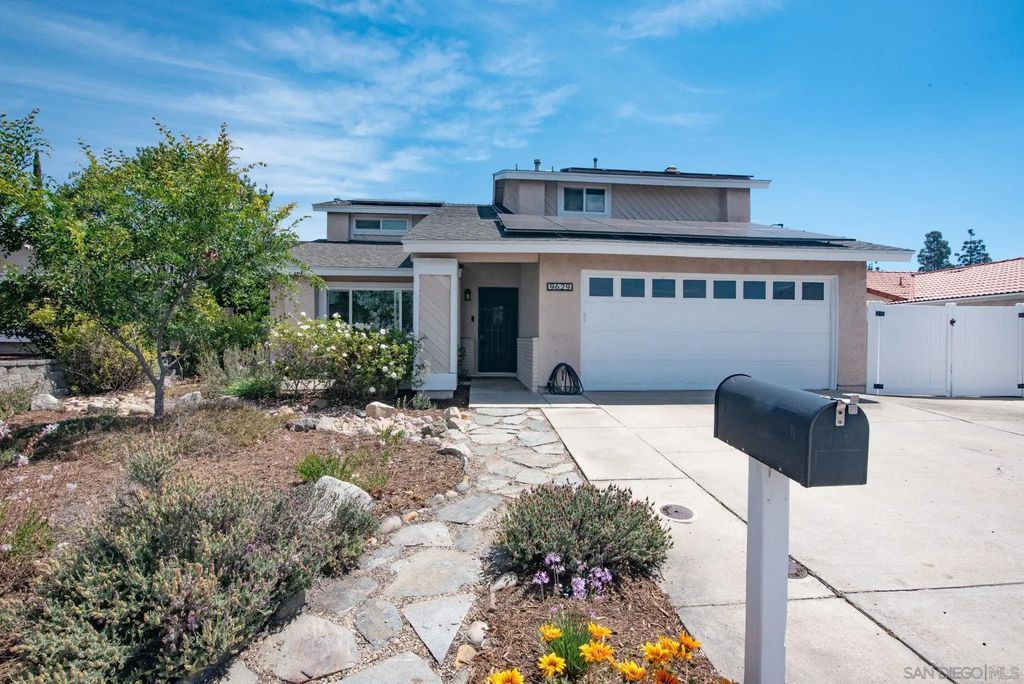 9629 Derald Rd, Santee