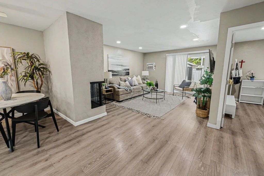 818 E Washington C, Escondido
