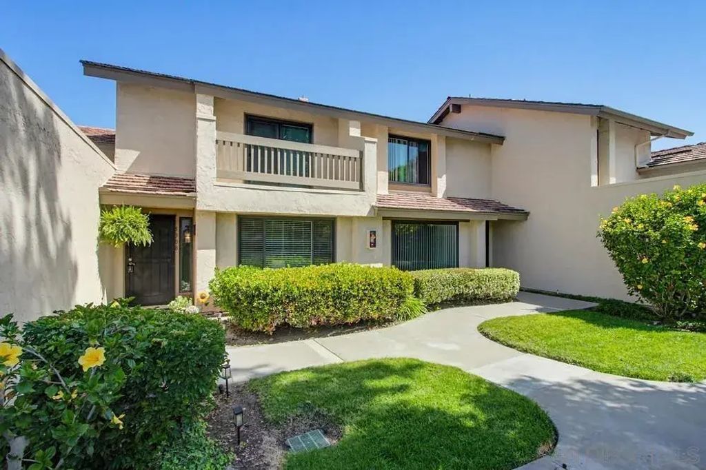 5308 Caminito Velasquez, TIERRASANTA