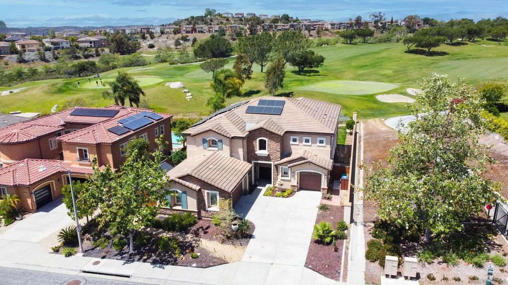 1077 Village Dr, Oceanside