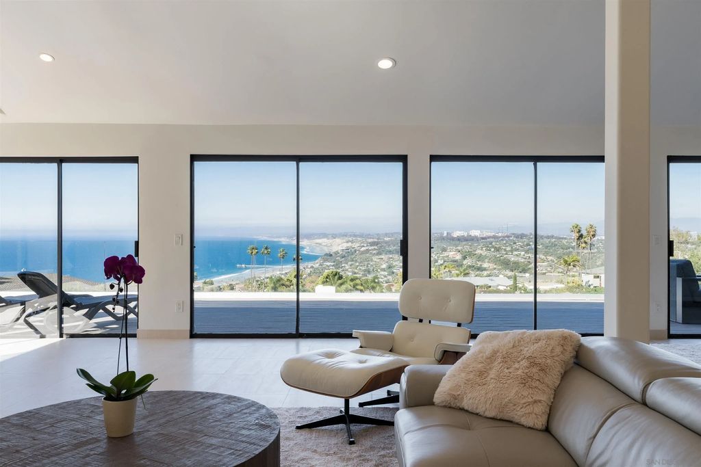7274 Via Capri, La Jolla