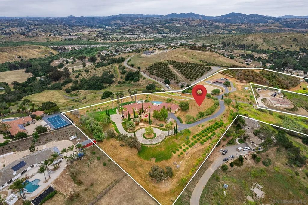 5104 Olive Hill Trl, Bonsall