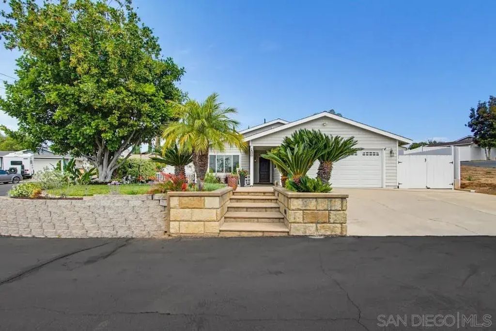 13236 Ryans Way, Lakeside