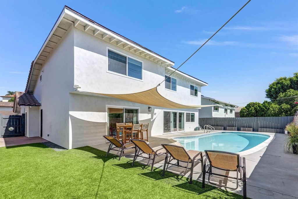 8767 Blue Lake Dr, SAN CARLOS