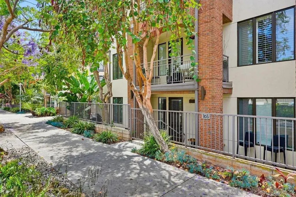 5440 La Jolla E106, La Jolla