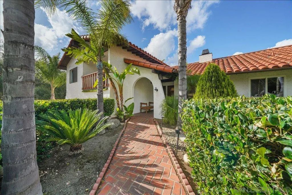 15140 Cool Valley, Valley Center