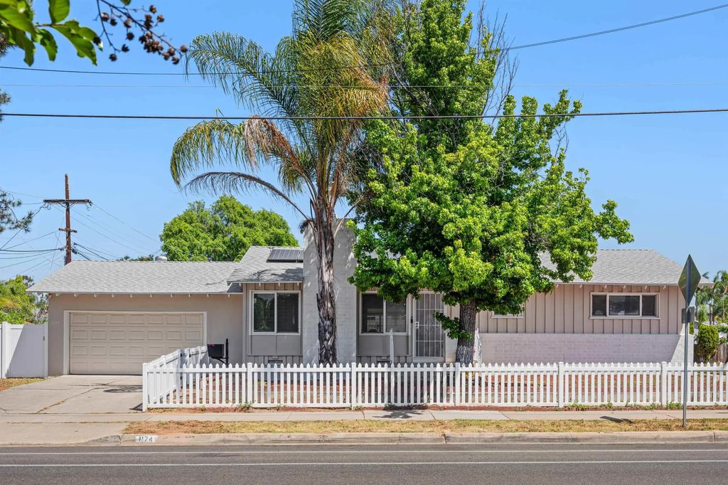 1174 E Madison Ave., El Cajon