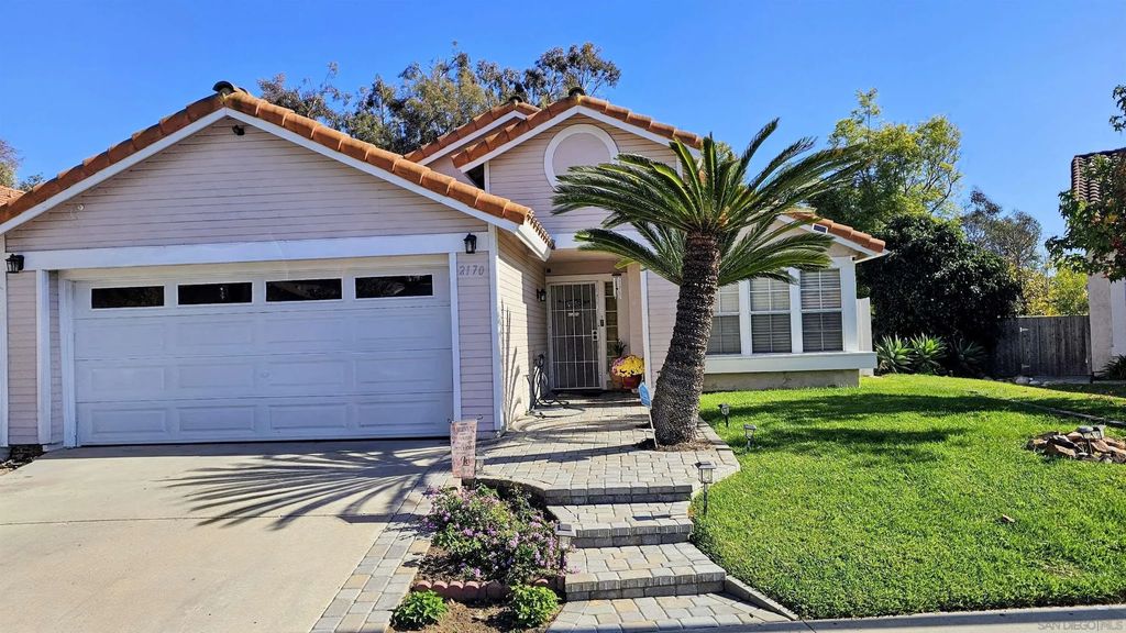 2170 Shadetree Ln, Escondido