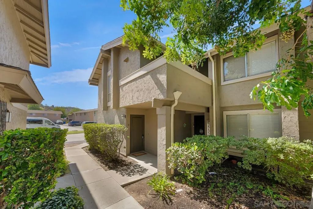 995 Amistad Pl D, El Cajon