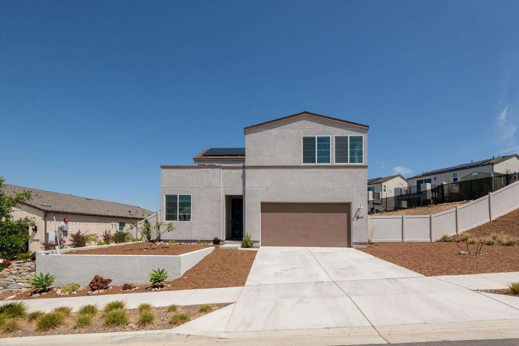 35177 Orchard Trl, Fallbrook