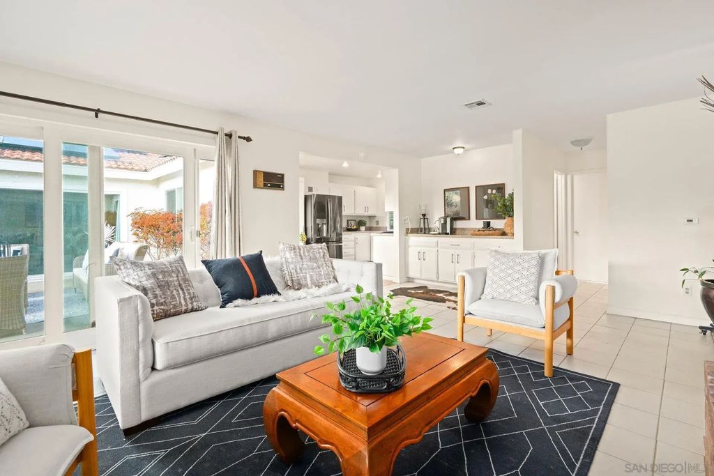 14105 Durhullen Dr, Poway