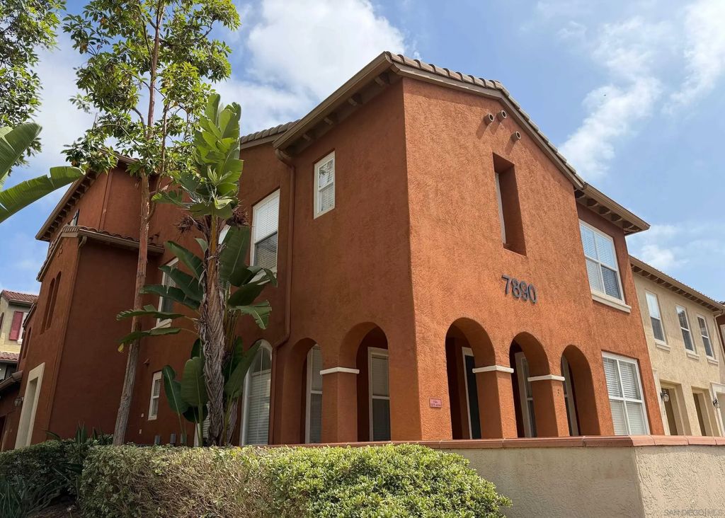 7890 Via Montebello 1 1, TORREY HIGHLANDS