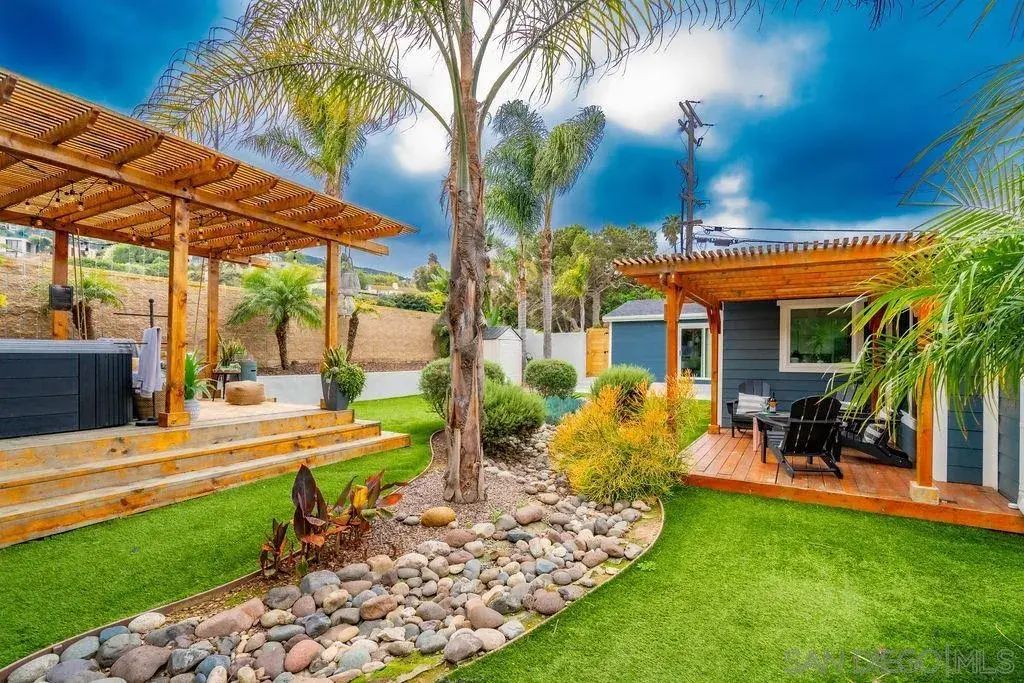 7904 Calle De La Plata, La Jolla