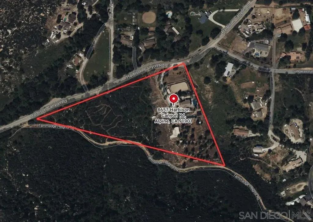 8657 Harbison Canyon Rd, Alpine