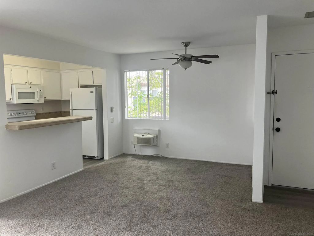 1361 Caminito Gabaldon D, MISSION VALLEY