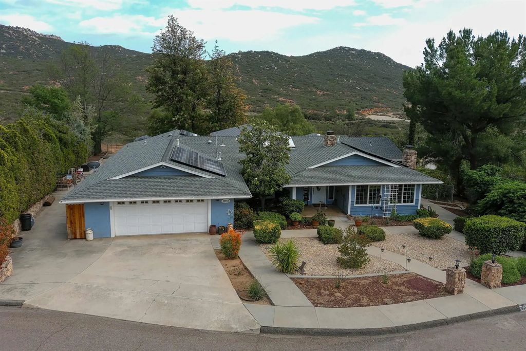 24563 Del Amo Rd, Ramona