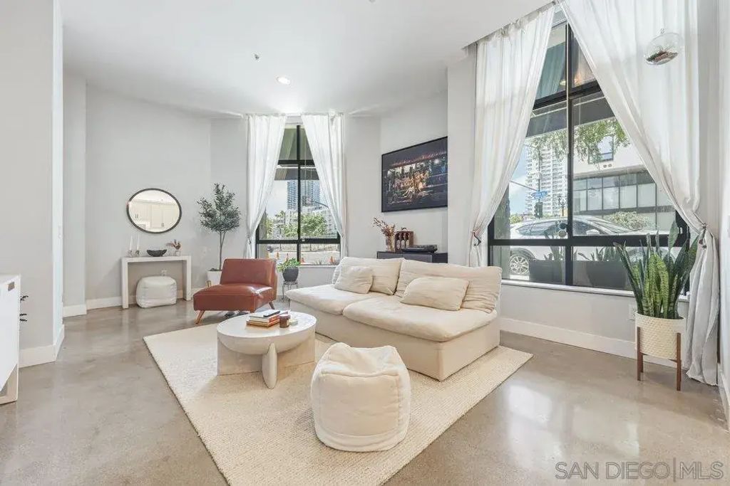 1400 Broadway 1102, East Village (400)