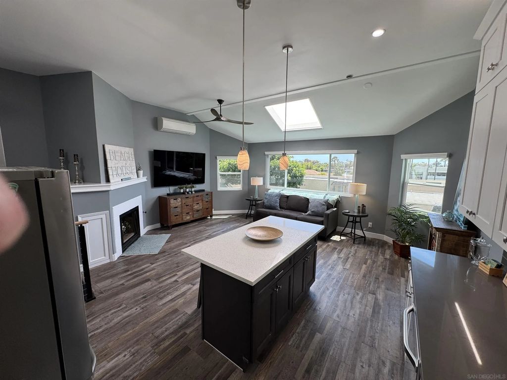 880 Home Ave F, Carlsbad
