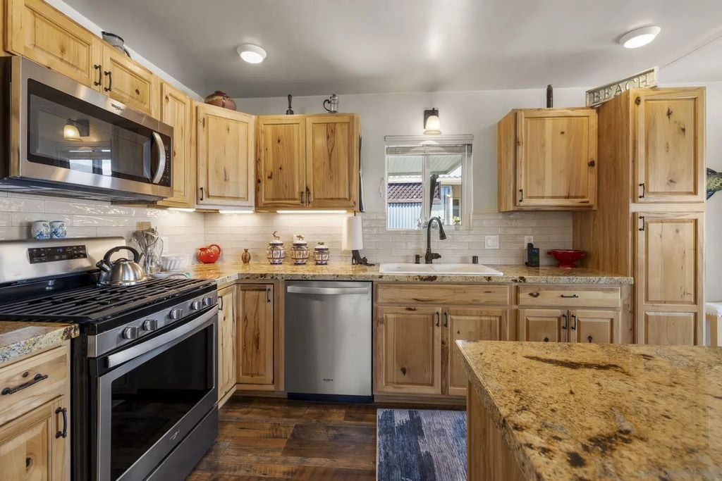 116 Havenview Ln, Oceanside