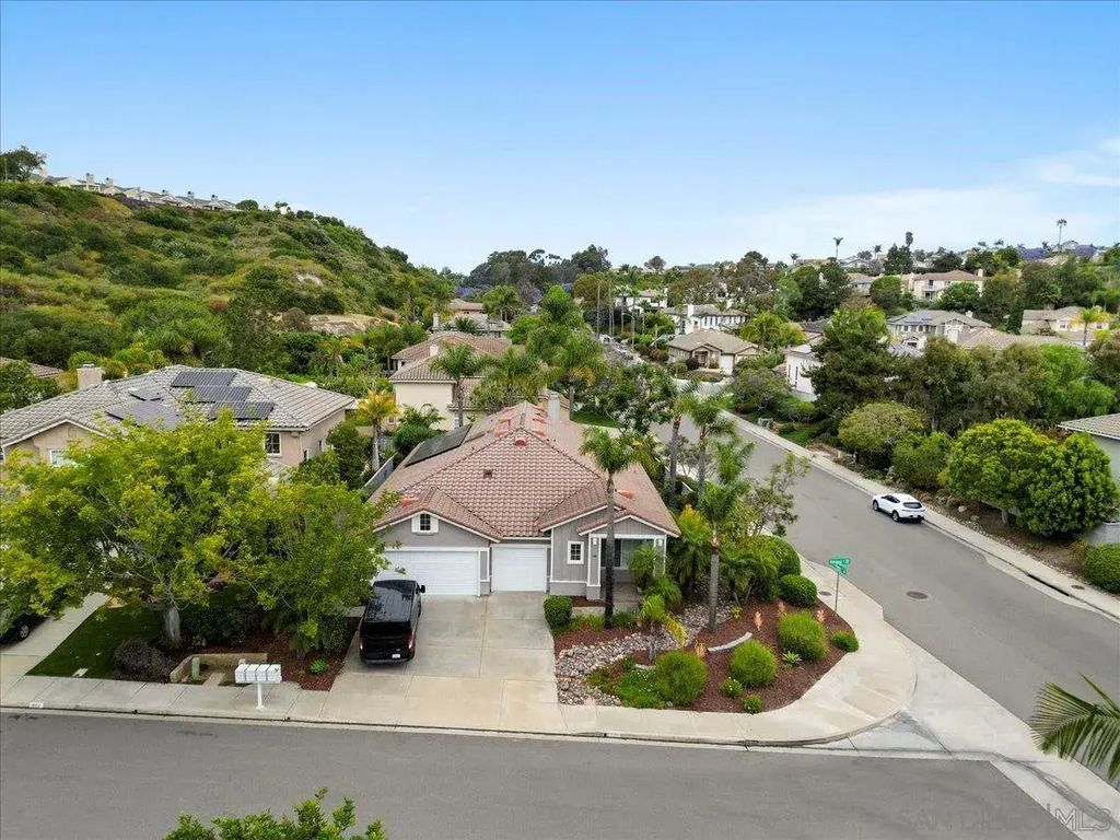 896 Piovana Ct, Carlsbad