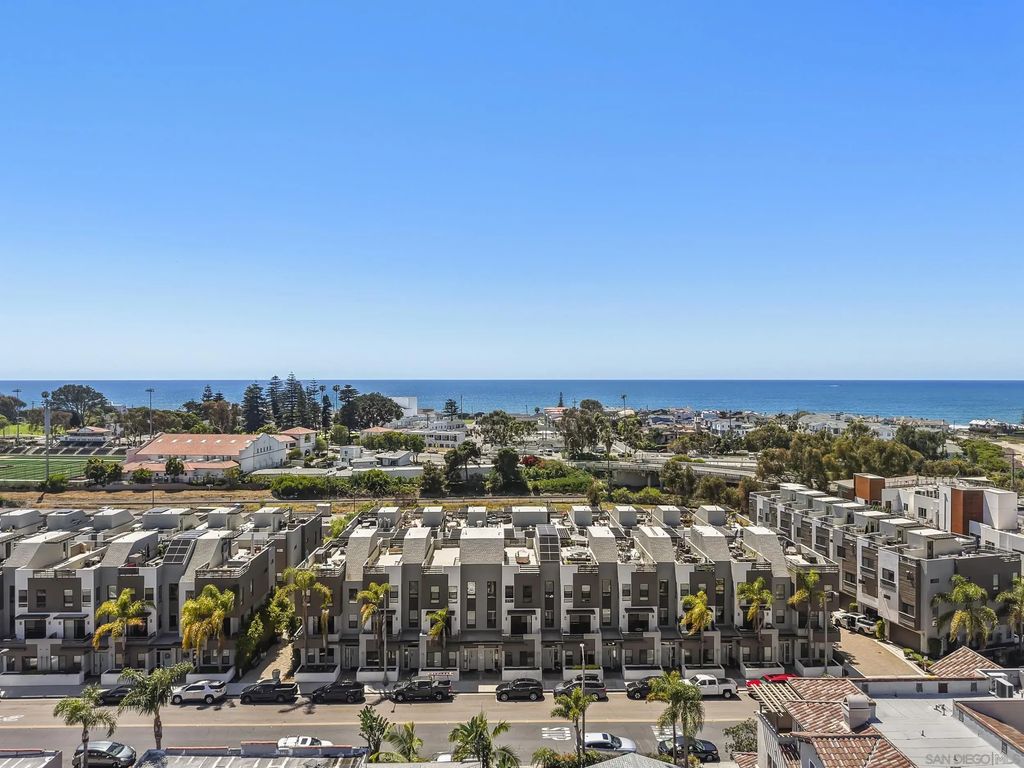 2537 State, Carlsbad