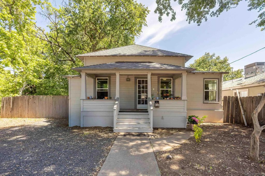 943 Normal Avenue, Chico