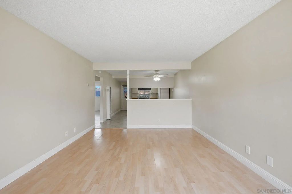2012 E Mission Ave 11, Escondido