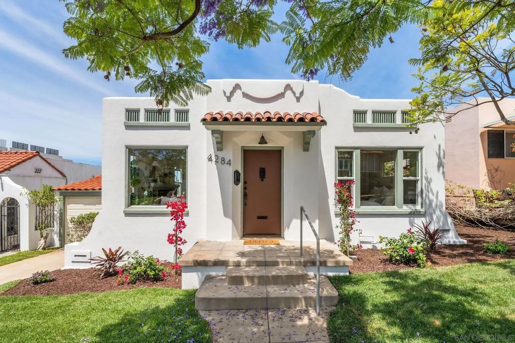 4284 Ampudia St, MISSION HILLS