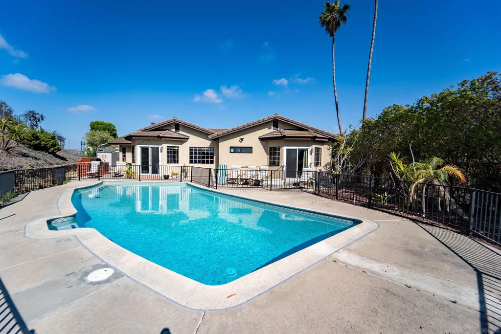 630 Myra Ave, Chula Vista