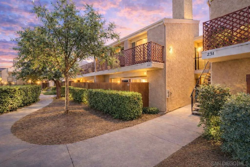 475 N Midway 152, Escondido