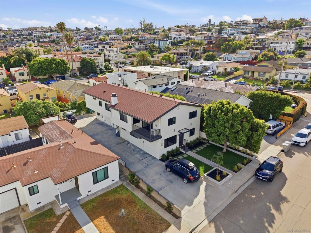 3129 Emerson Street, 