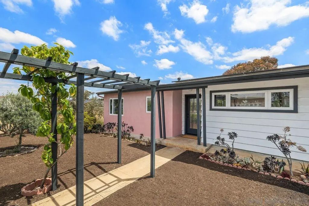 2139 Clematis Street, SAN DIEGO