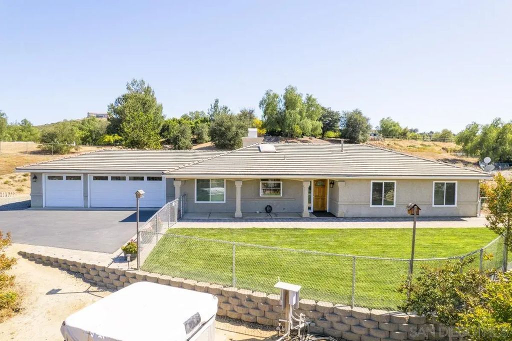 27611 Kiavo Dr, Valley Center