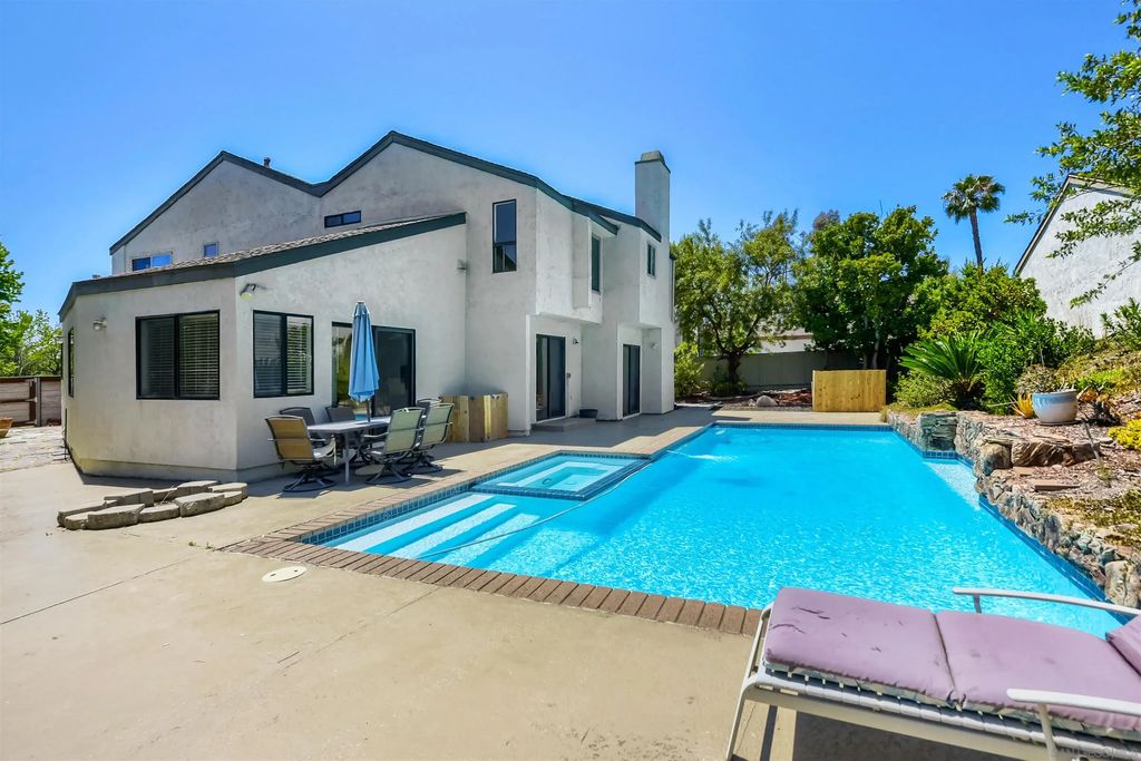 5687 Menorca Dr, TIERRASANTA
