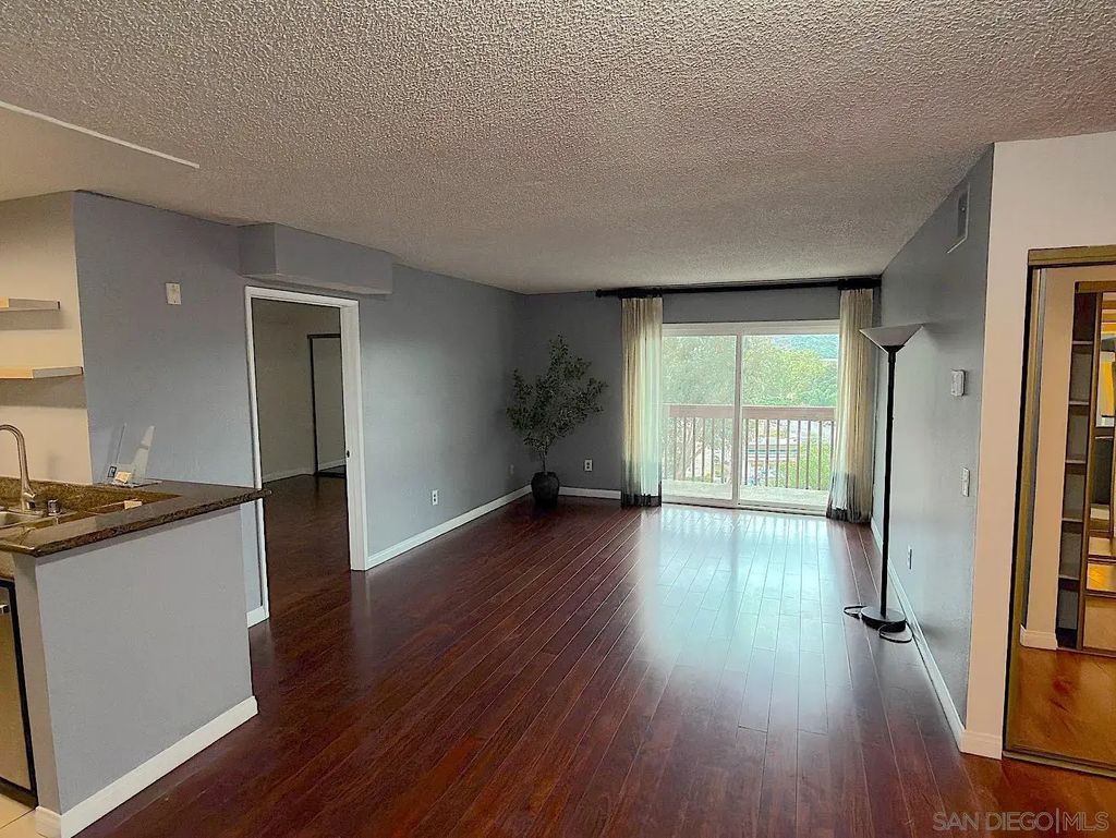 6191 Rancho Mission Rd. 213, Mission Valley