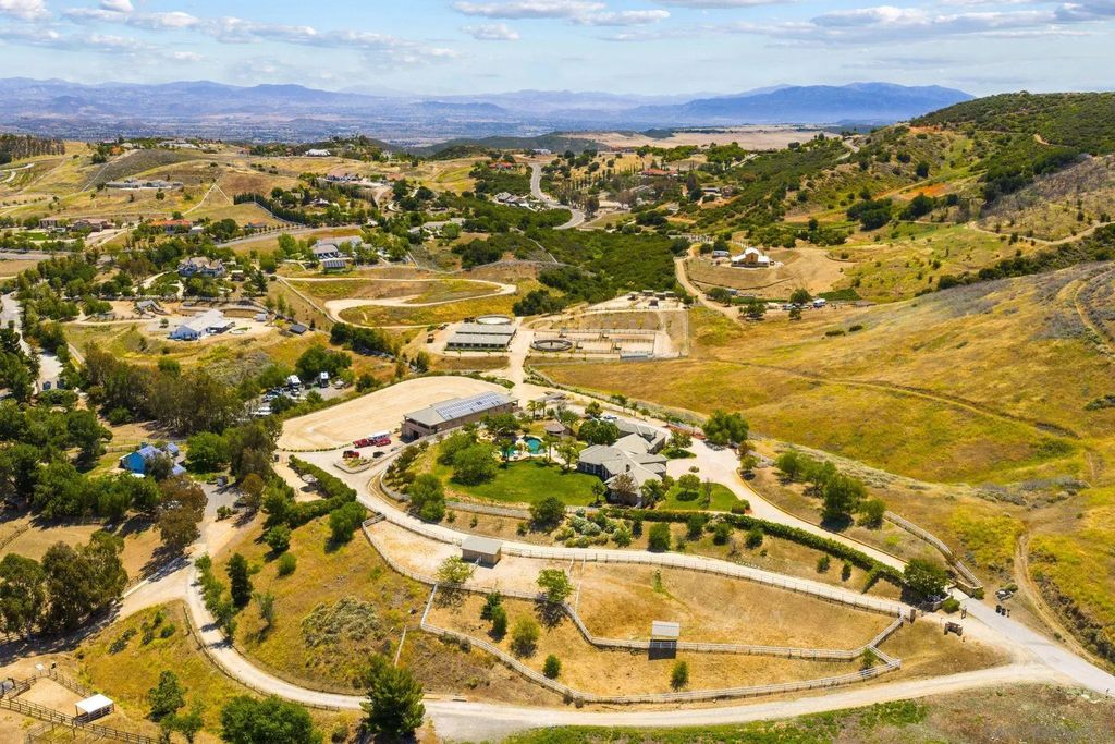 20420 Wendy Ln, Murrieta