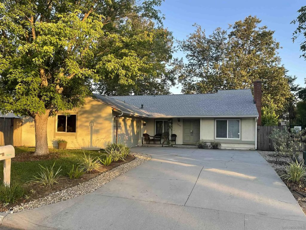 30249 Mira Loma Drive, Temecula