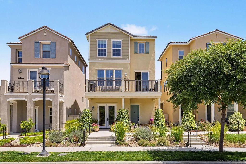 21541 Trail Blazer Ln, Escondido