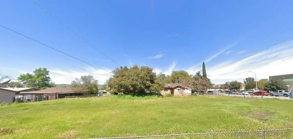8932 1st Street, Santee