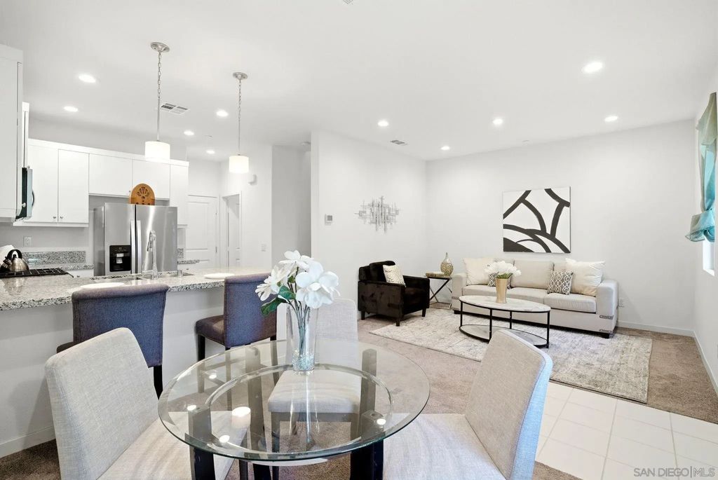 4129 Sitio Flor, Oceanside