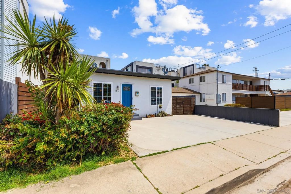 1617 Locust St, POINT LOMA