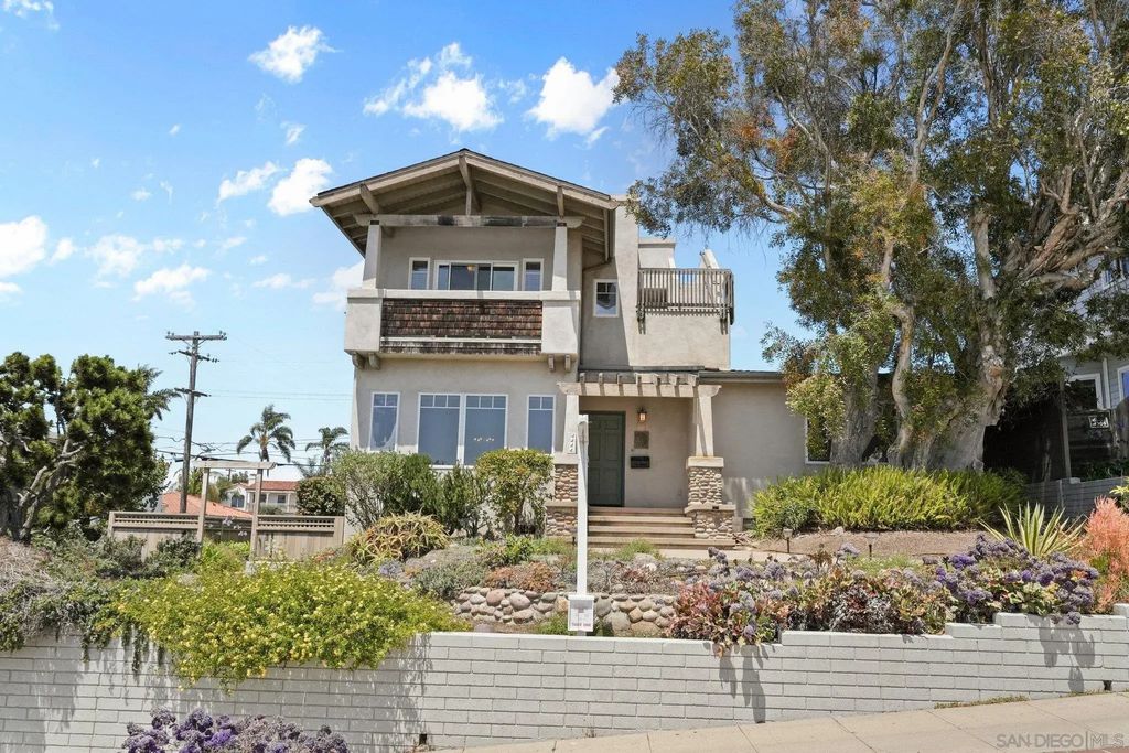 4444 Leon St., POINT LOMA